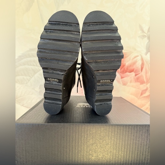 Sorel Black Joan Of Arctic II Wedge Lace Up Boots - Picture 6 of 7